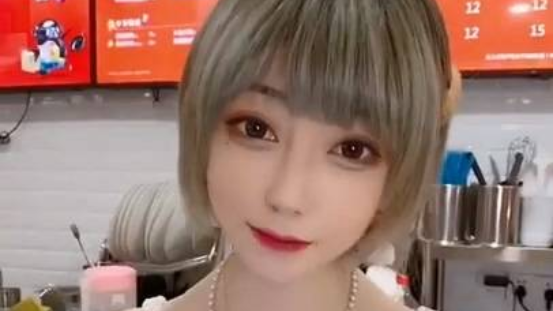 轻松一刻◆ 什么破网吧一小时要8千! 2020-0217